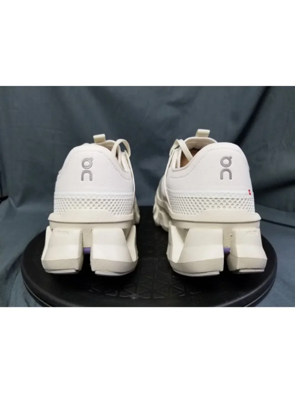 On Running Cloudswift Amp Ivory/Ghost 3WG10393588 Women's Size 7 NEW NO BOX!